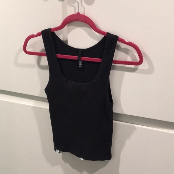 Skims black tank - Picture 1 of 4